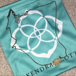 Kendra Scott necklace
